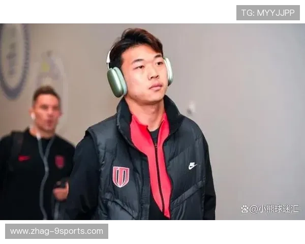 成都蓉城严鼎皓边路突破制造威胁，带领球队走向更高峰