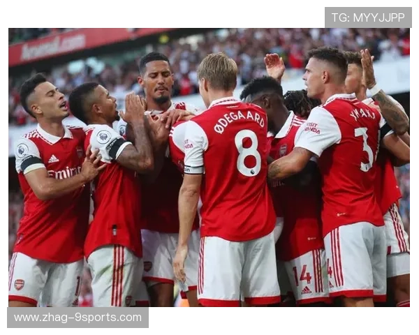 英超“青春风暴”盛大开启，年轻力量崭露头角，足坛青春风暴