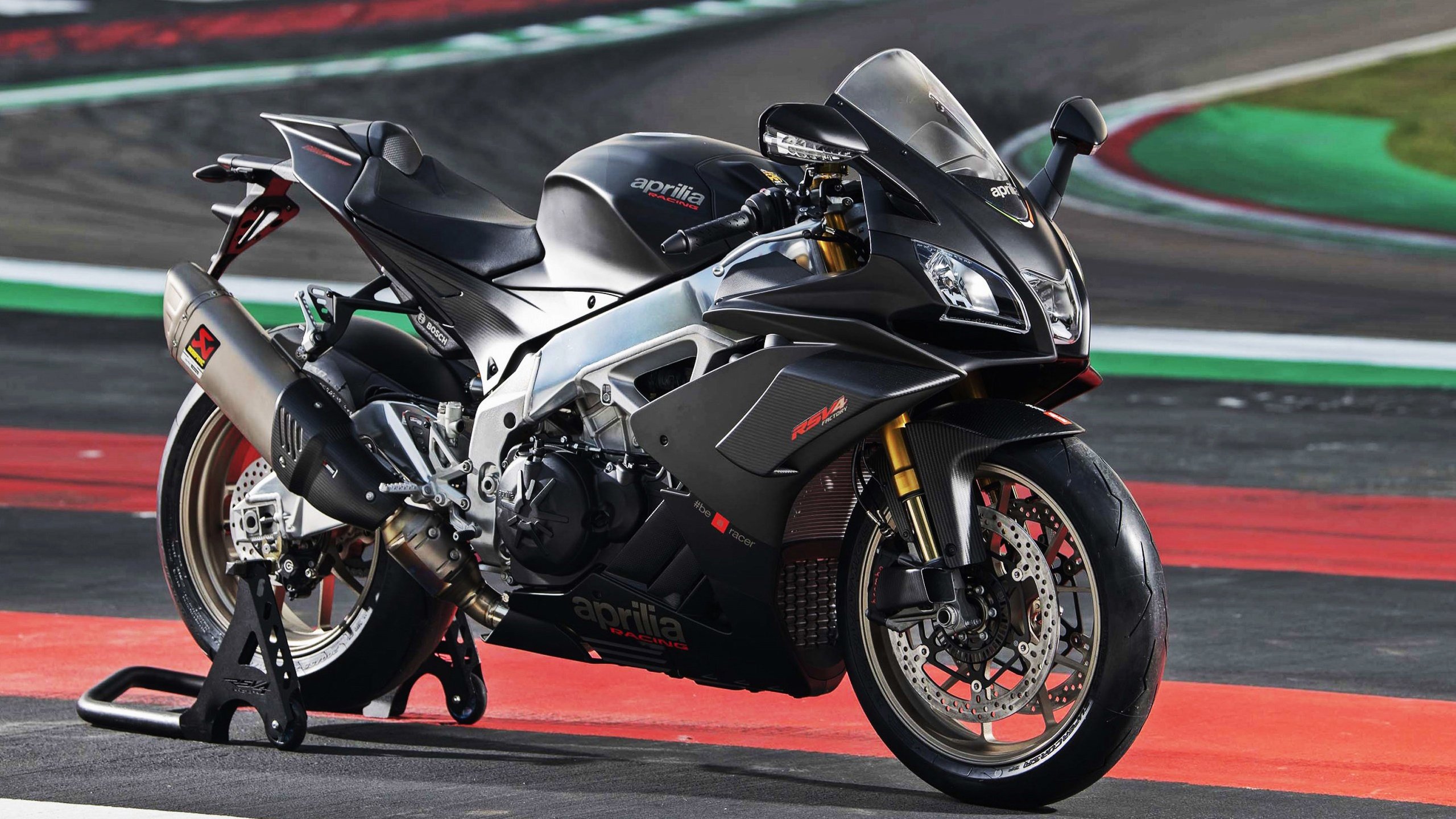 九游娱乐平台-“高新区全民健身馆：壁球竞技，极速对决让你眼花缭乱！”